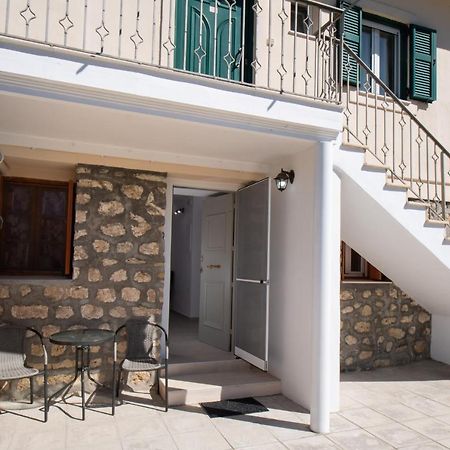 Boursinos Cozy Apartments Lefkada City Exterior foto