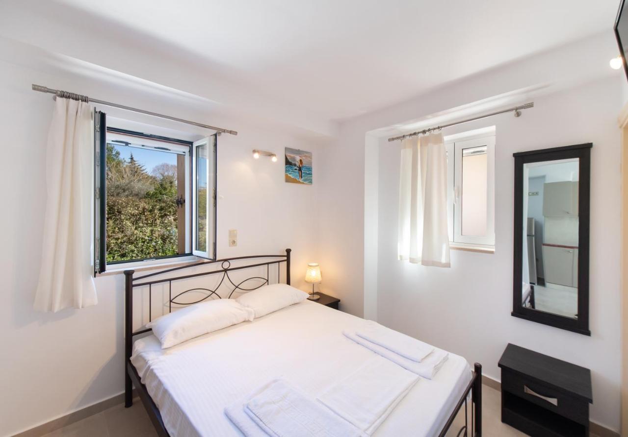 Boursinos Cozy Apartments Lefkada City Exterior foto