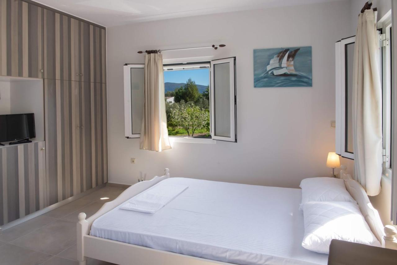 Boursinos Cozy Apartments Lefkada City Exterior foto